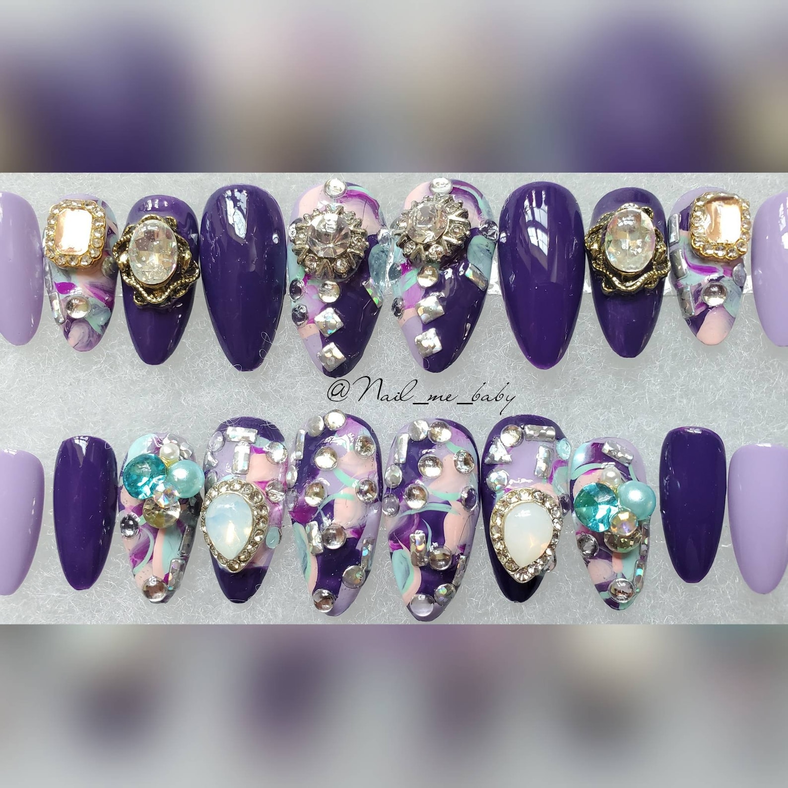 Luxurious press-on Nails | Etsy