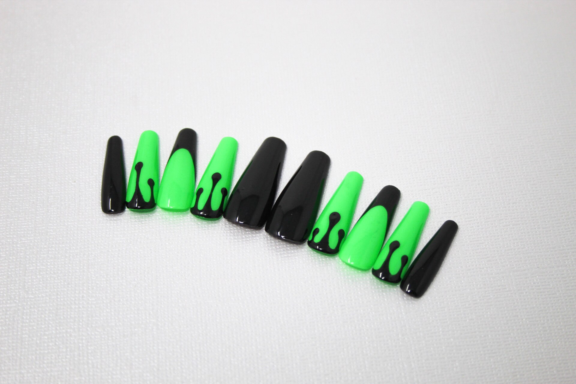 Neon green and black nails deals