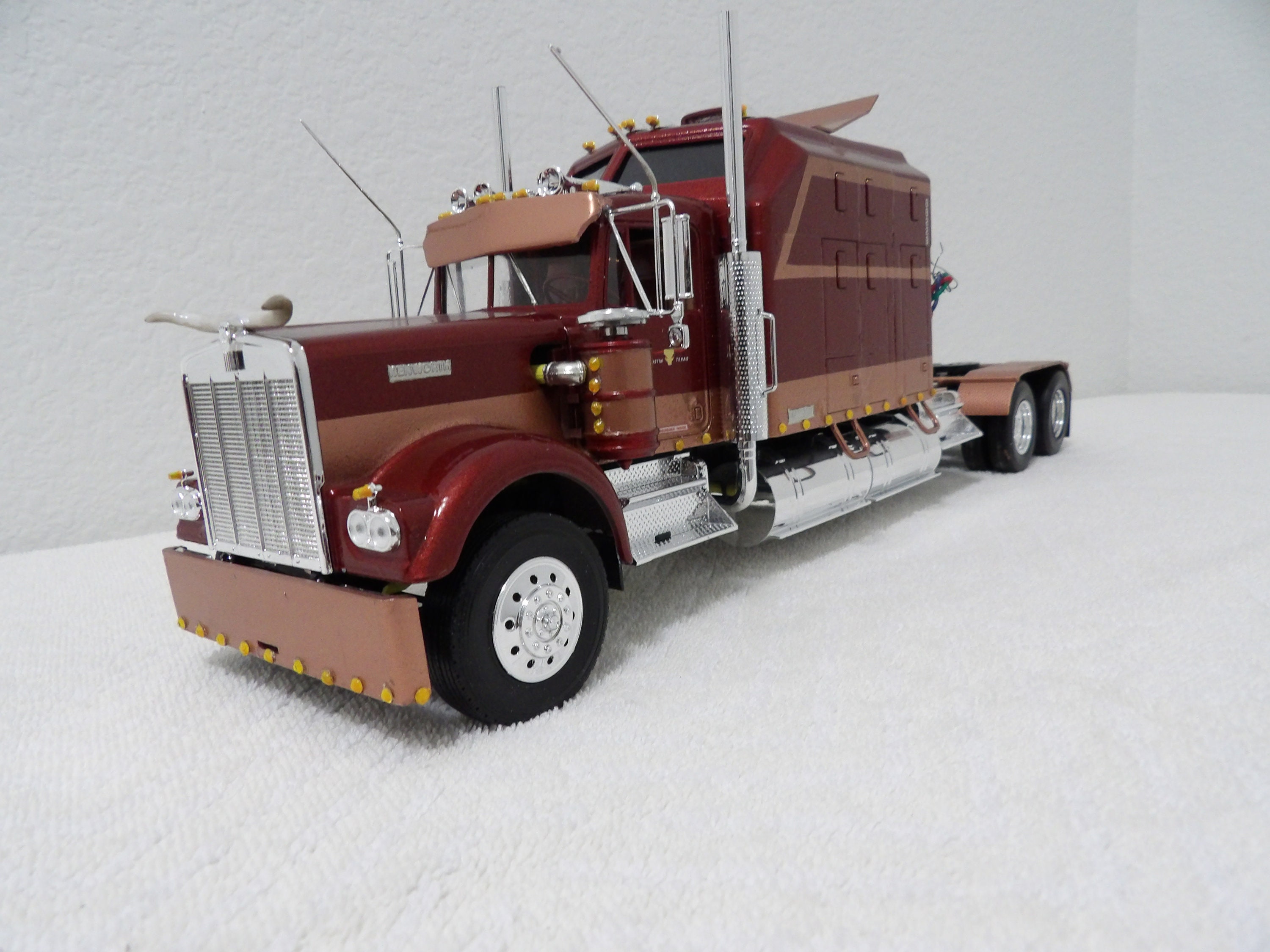 Model Truck Kits, Large Scale Model Truck Kits