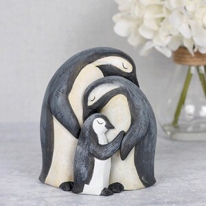 Penguin Family Ornament | Home Decor | Gifts for Animal Lovers | Presents for Family and Friends