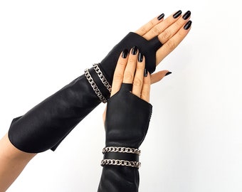 Black Leather Fingerless Gloves: Stainless Chain Detail Gothic Fashion
