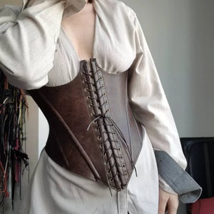 Vintage Renaissance Faire medieval Underbust Corset Leather Wide Belt Steampunk Style Festival outfit Costume viking warrior women ren faire