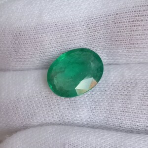 Vivid Green Zambian Emerald, 3.85 Cts Certified Emerald Oval Loose Gemstone 12.5x9.8x4.6 mm, Natural Emerald Oval For Jewellery Making Stone