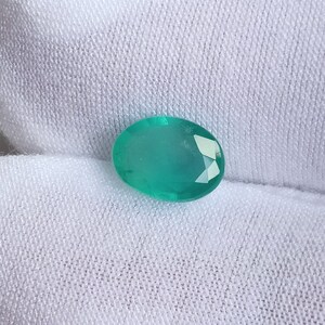 Green Emerald 1.33 Carat Gorgeous Green Luster Emerald Of Certified 100% Natural Earth Mine Zambian Oval Emerald For Jewelry Making Gemstone