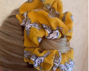 Hairgem ‘Yellow with White Birds’ Material Hair Clips , Double Hair Combs, French Twist Holder, Bun Maker, Ponytail, Strong Combs & elastic