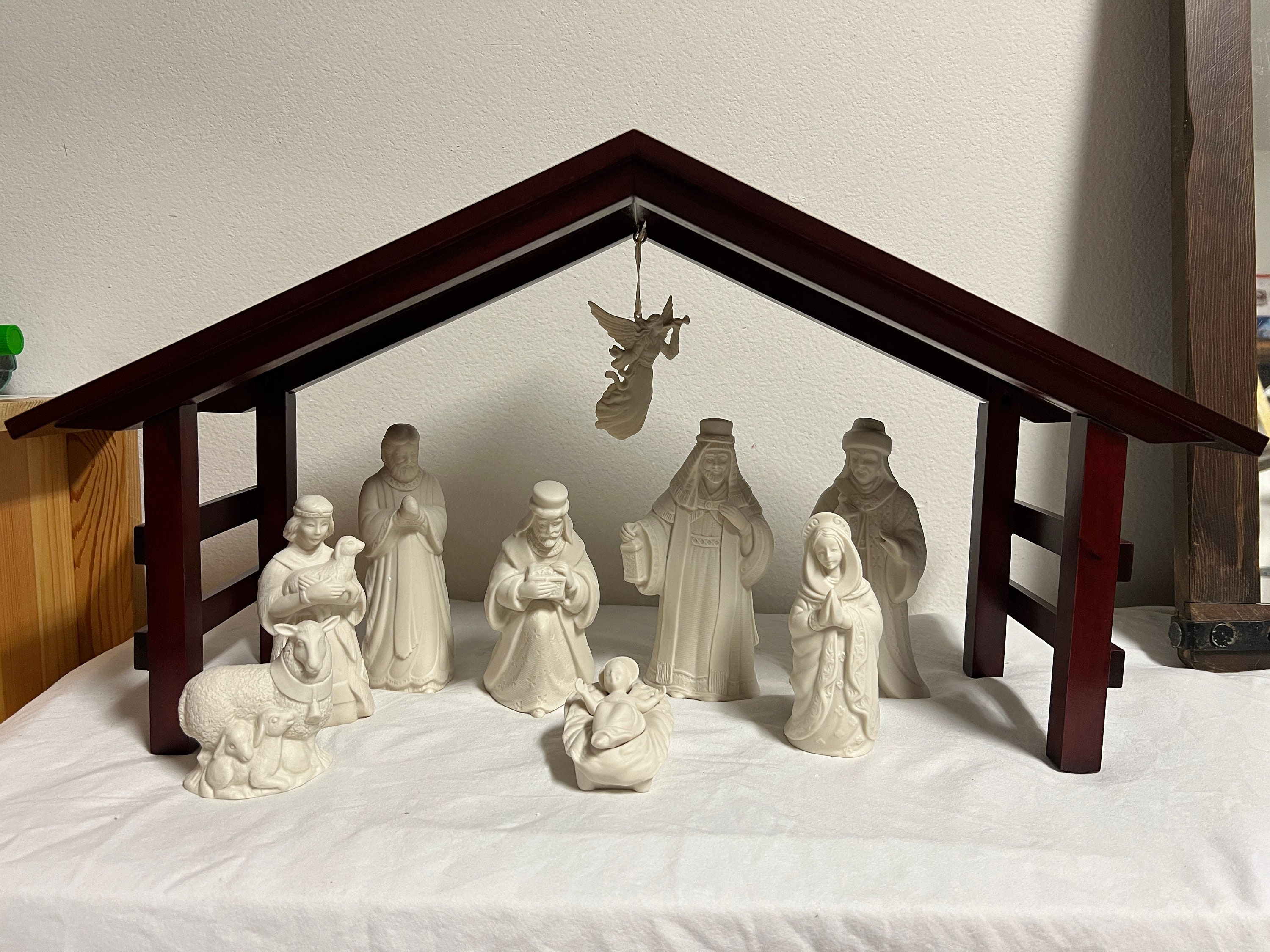Vintage lenox deals nativity set