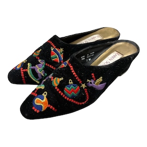 Vintage 80s/90s Karen Scott The amusement park circus embroidery black velvet sandals mules with squared heels size US7