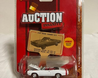 Johnny Lightning Auction Insanity ‘69 Dodge Coronet R/T Convertible NIP 1:64