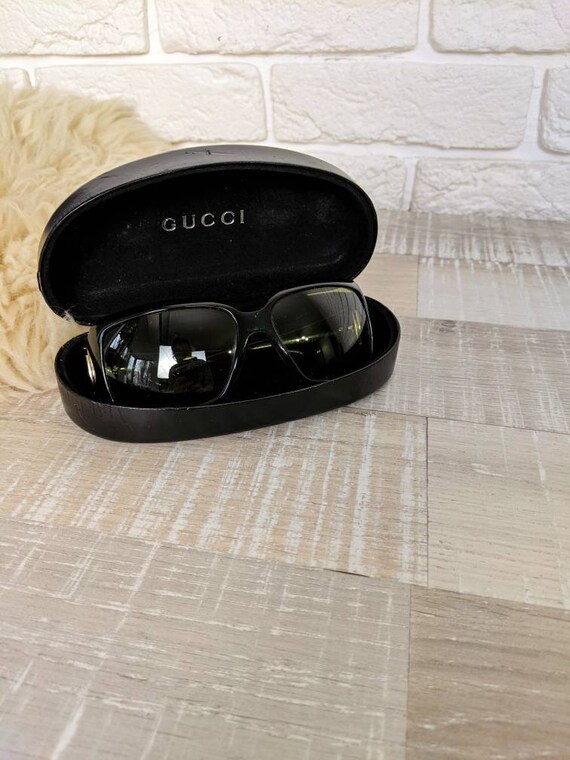 Gucci glasses and glasses case