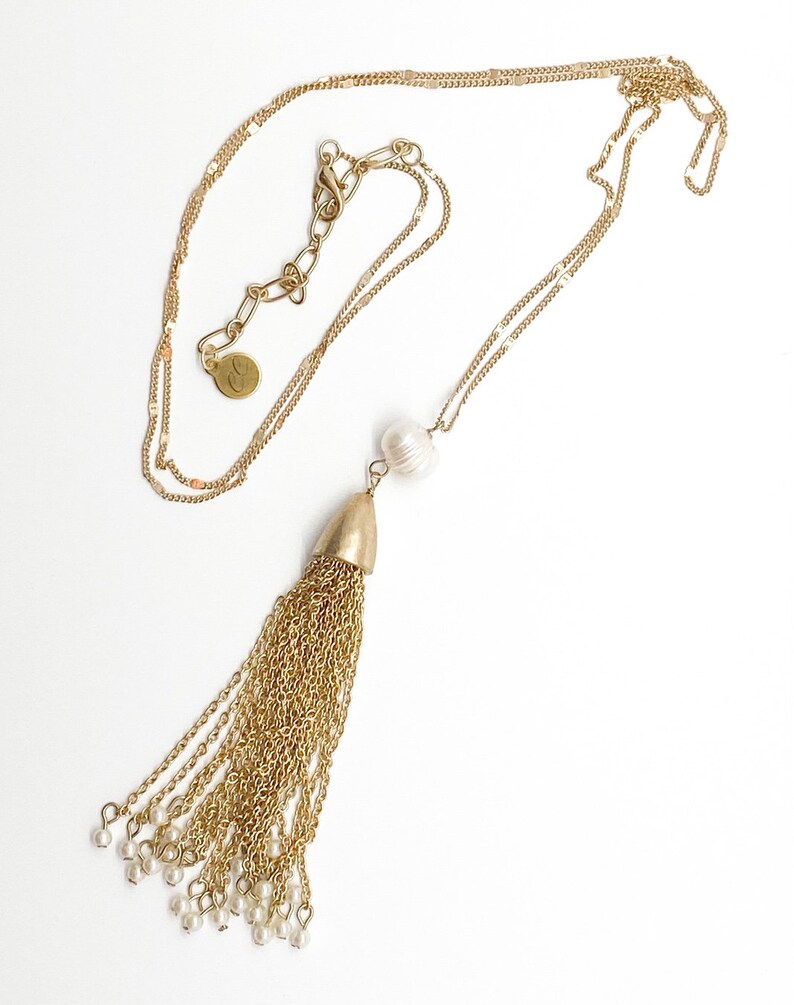 Freshwater Pearl Fashion Jewelry Discreet Fidgeting Necklace Gold Tassel Gifts for Her Adult Fidgeting