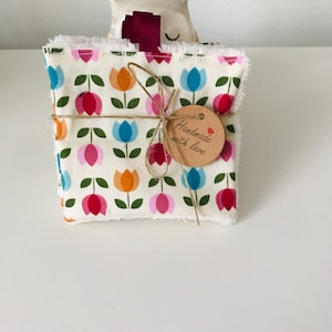 Packung mit 5 waschbaren Make-up-Entferner-Tüchern mit Blumenmotiv