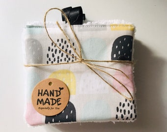 Set of 5 washable makeup remover wipes