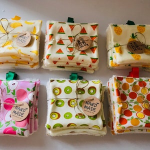 Set of 6 fruit washable make-up remover wipes