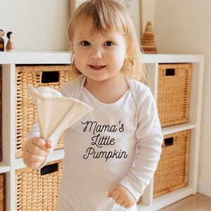 Thanksgiving Baby Outfit, Short/Long Sleeve Baby Onesie, Mama&#39;s Little Pumpkin