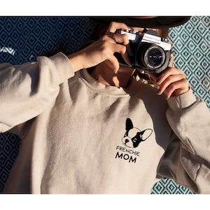 Frenchie Mom Sweatshirt, Frenchie Sweatshirt, French Bulldog, French Owner Gift, French Bulldog Mom Heavy blend Sweatshirt