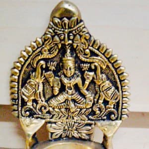 100ml Brass Antique Style Gaja lakshmi Vilakku Kamakshi Oil Lamp, Diya for Pooja, Kamatchi Vilakku, Brass lamp image 4