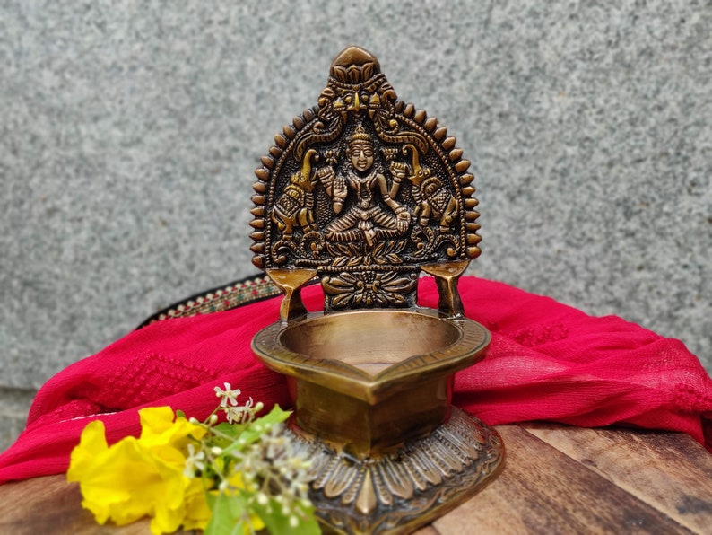 100ml Brass Antique Style Gaja lakshmi Vilakku Kamakshi Oil Lamp, Diya for Pooja, Kamatchi Vilakku, Brass lamp image 7