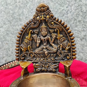 100ml Brass Antique Style Gaja lakshmi Vilakku Kamakshi Oil Lamp, Diya for Pooja, Kamatchi Vilakku, Brass lamp image 9