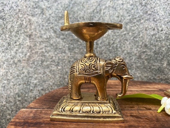 Elephant vilakku deals
