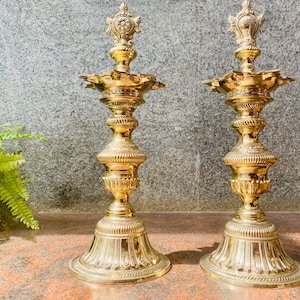 Sangu on sale chakra vilakku