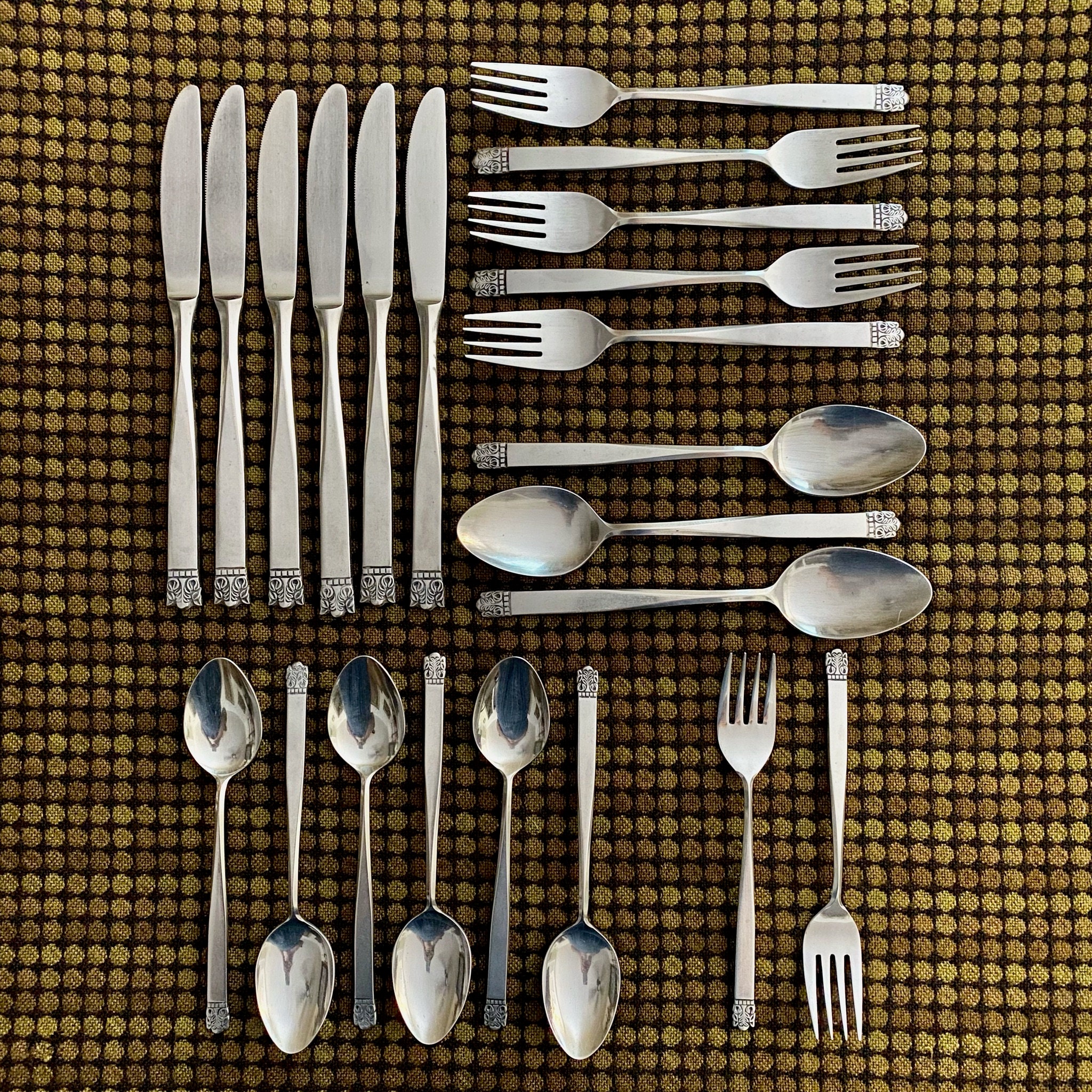 Cuisinart Sienna Pattern Stainless Flatware French Solid 