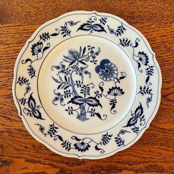Blue Danube Dinner Plate by Blue Danube (Japan