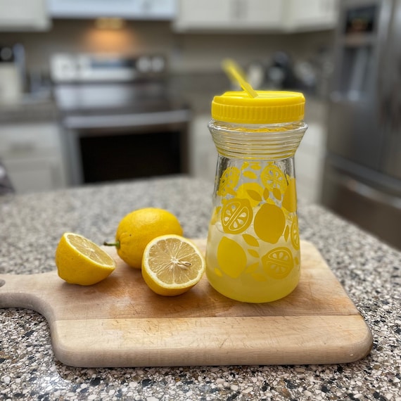 Vintage Lemon Juice 24 Oz. Carafe With Lid Snap Top Lemon Juice Carafe  Sunday Funday Brunch Carafe Vintage Lemons Vintage Kitchen 