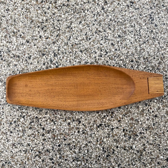 Vintage Mid Century Taverneau Wood Tray With Reed Accent Handle by