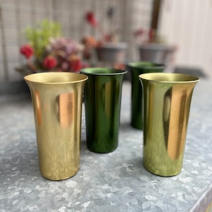 Set of 4 Vintage Green and Gold Anodized Aluminum Tumblers by Color Craft |  Color Craft Tumblers | Vintage Aluminum Tumbler Set | Picnic Cup - Etsy
