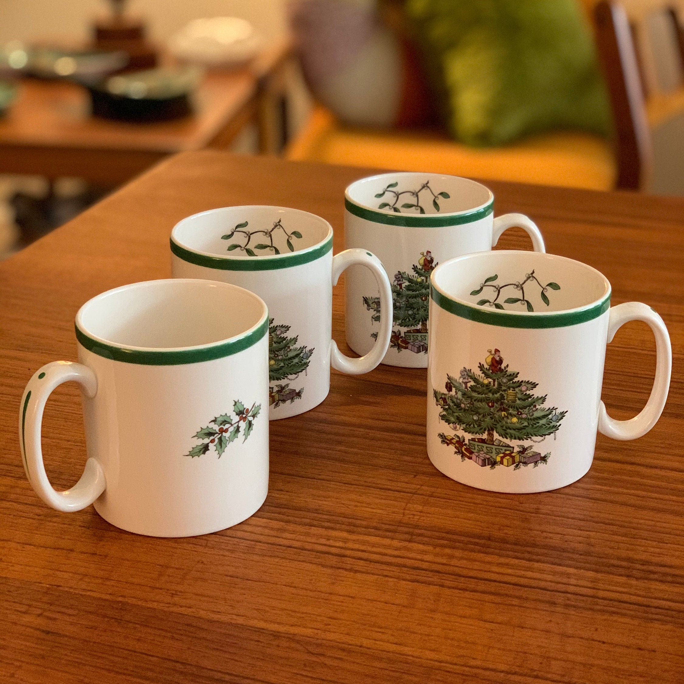 Christmas Coffee Mugs - Spode Christmas Tree Set of 4 Mugs