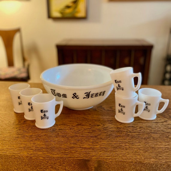 7-piece Tom & Jerry Milk Glass Punch Bowl and Mug Set Mckee