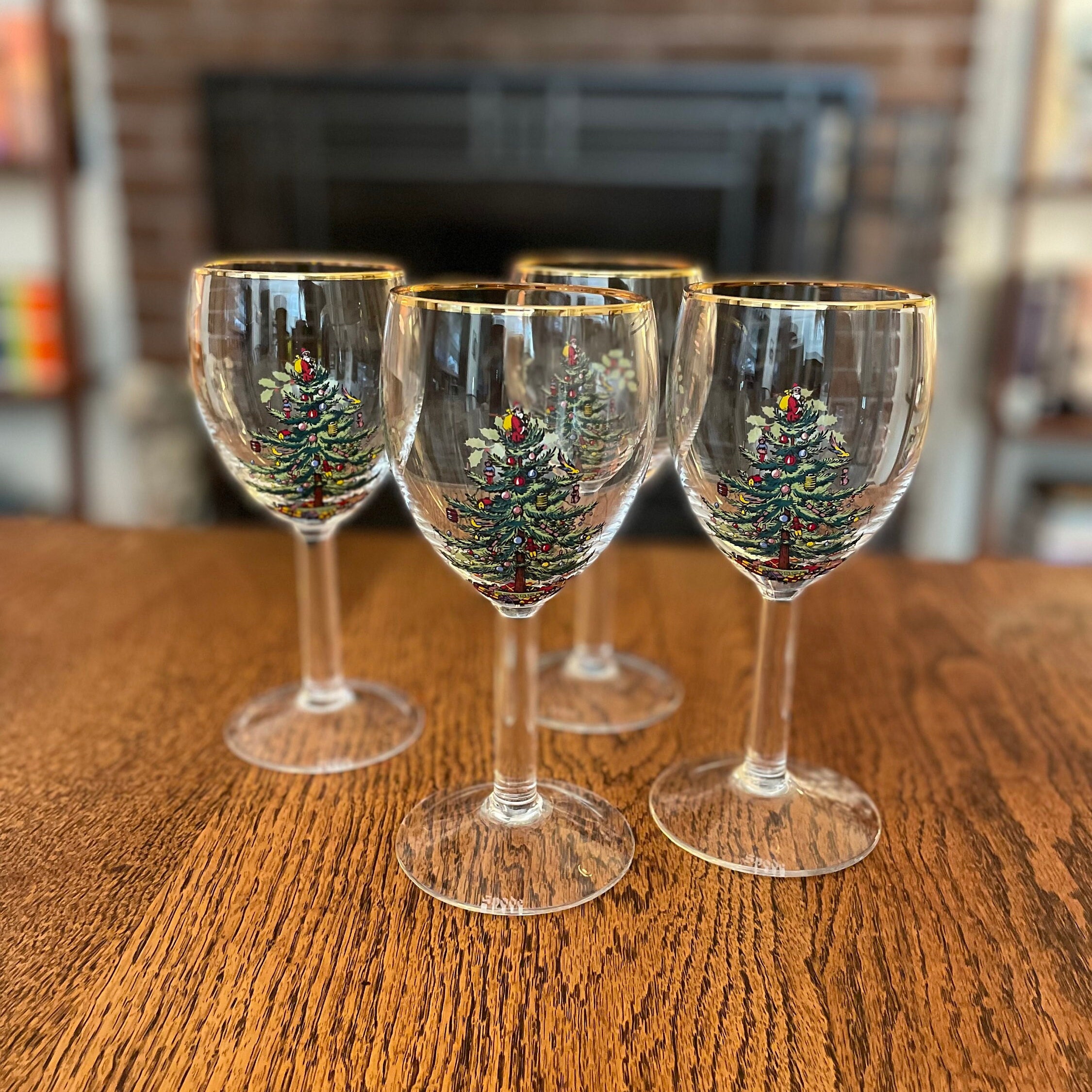 Spode Christmas Tree 13 oz. Wine Glasses, Set of 2 – Aunt