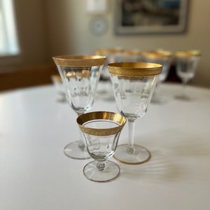Sets of Mid Century Minton Clear 14196 Water, Wine or Oyster Glasses by Tiffin-Franciscan | Gold Trim Glasses | Wine | Water | Oyster Fruit