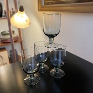 Vintage Set of 4 Mid Century Smoke Blue 8oz. Beverage Glasses | Vintage 60s Glasses | MCM Blue Stemmed Glasses | Vintage Blue Stem Glassware