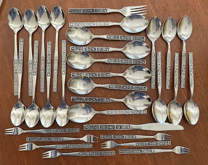 Oneida Northland Spring Fever Stainless Steel Flatware - CHOICE Of Pieces, Used