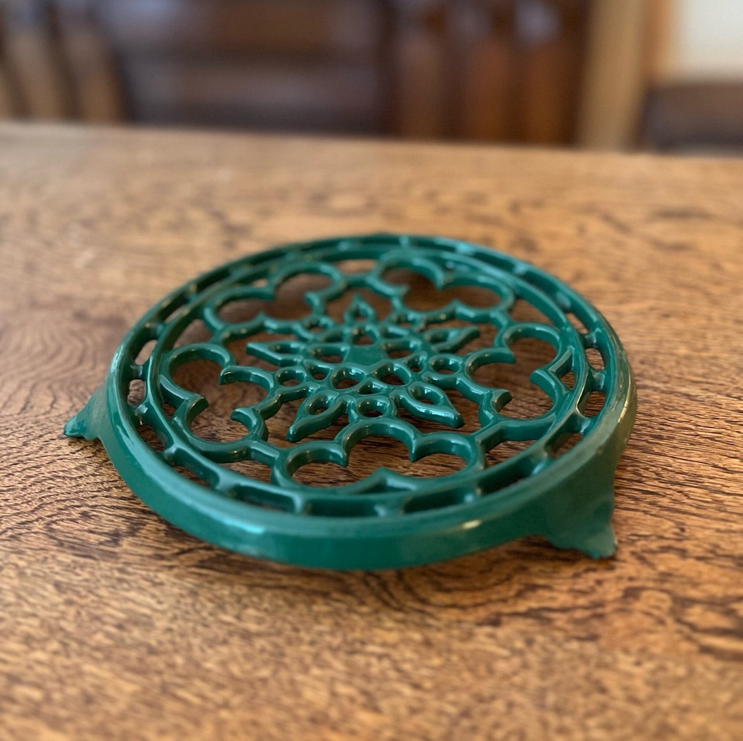 Emerald Green Cousances le Creuset Enameled Cast Iron Snowflake Trivet