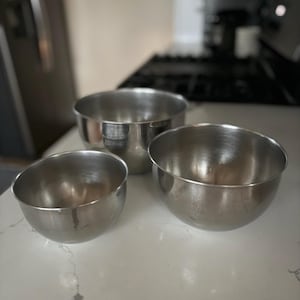 Vintage Stainless Bowls - Etsy