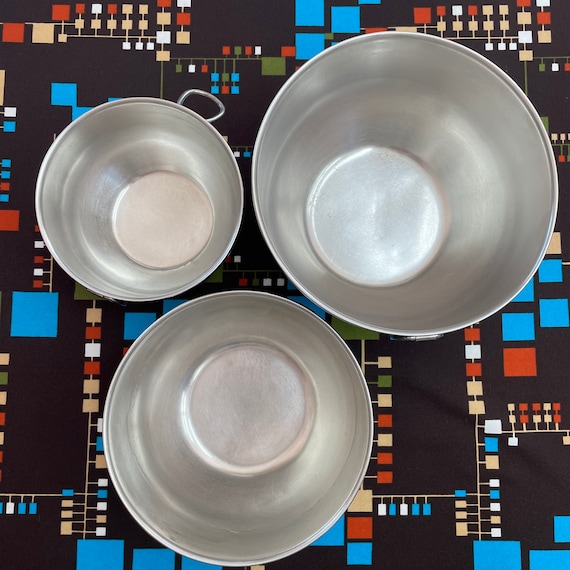 Set of 3 Ring Grip Stainless Steel Nesting Mixing Bowls by Farberware  Farberware Mixing Bowls Stainless Mixing Bowls Vintage Baking 