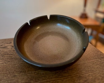 Heath Brownstone Jumbo Ashtray by Heath Ceramics | Heath 4-notch