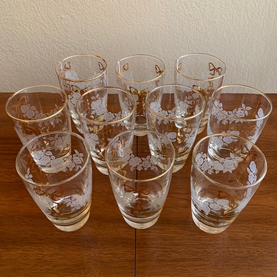 burgandy wine glass Burgundy Wine Glass - Curved to Perfection