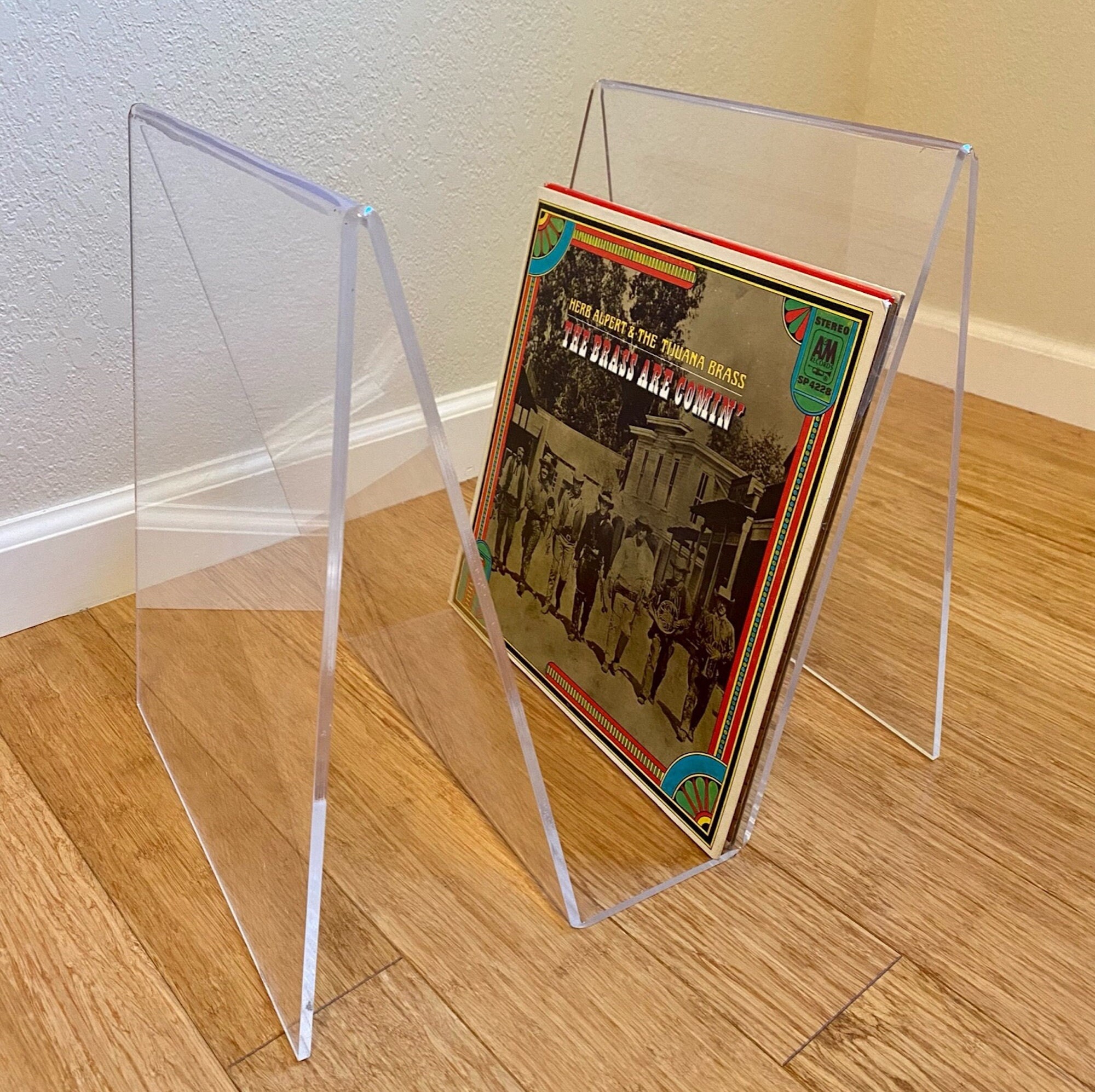 Vintage Mid Century Modern Clear Bent Lucite Magazine Rack Vintage Mid Century Modern Clear Bent Lucite Magazine Rack