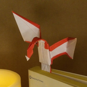 Handgemaakte Origami Dragon Bookmark, Fantasy Gift voor lezers, Mythische Creature Office Decor, Fun Gift voor Boek liefhebbers, Cool Gift voor Gamers
