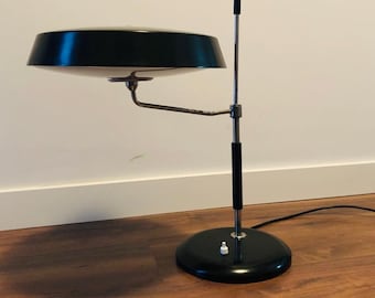 FASE / LUPELA Lamp  - Model 225. Color BLACK. An extraordinary desk lamp  Great Conditions