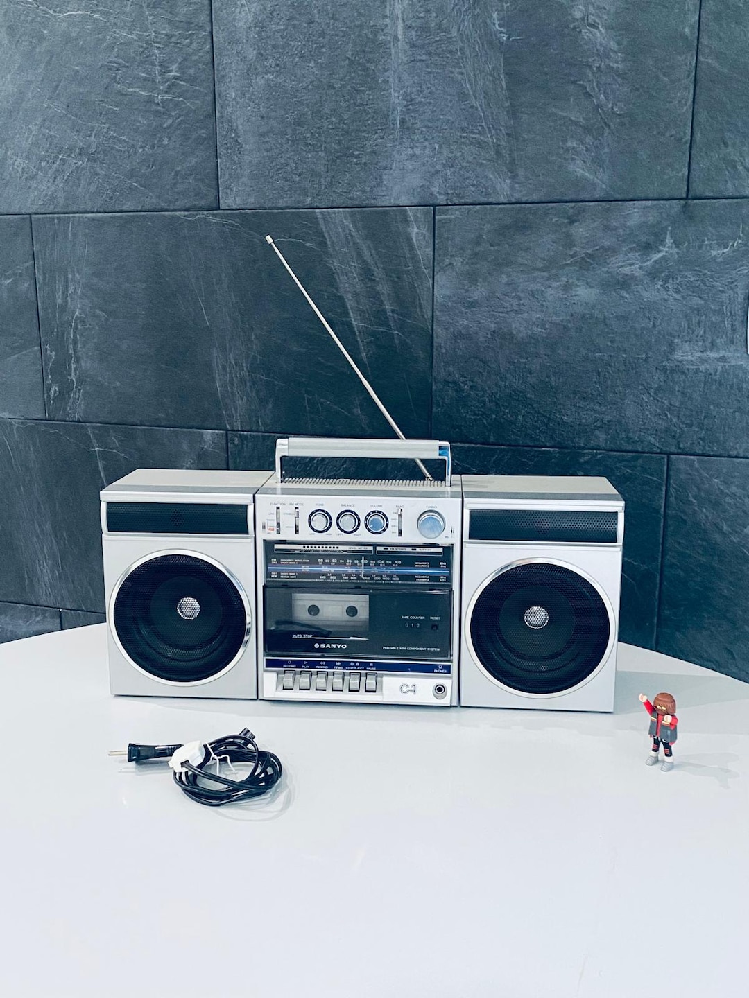 SANYO Radio Cassette Recorder-player, Model : C-1 (excellent