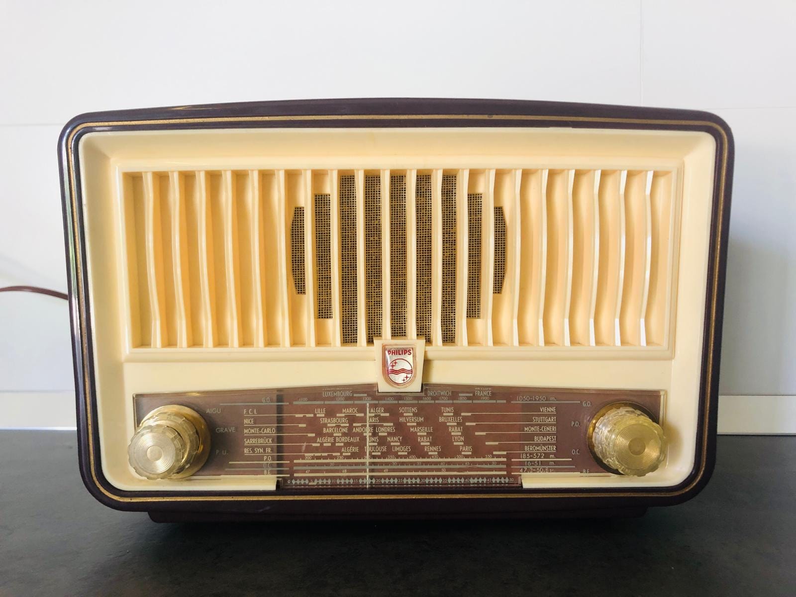 Radio Midcentury PHILIPS B2X80U Tubes- Valve - Good Conditions