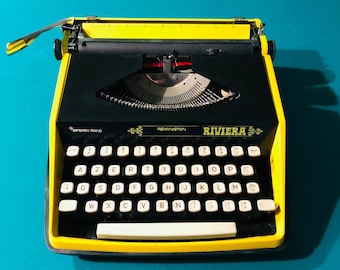 Original Remington Riviera  Typewriter from the 70s (Good Condition)
