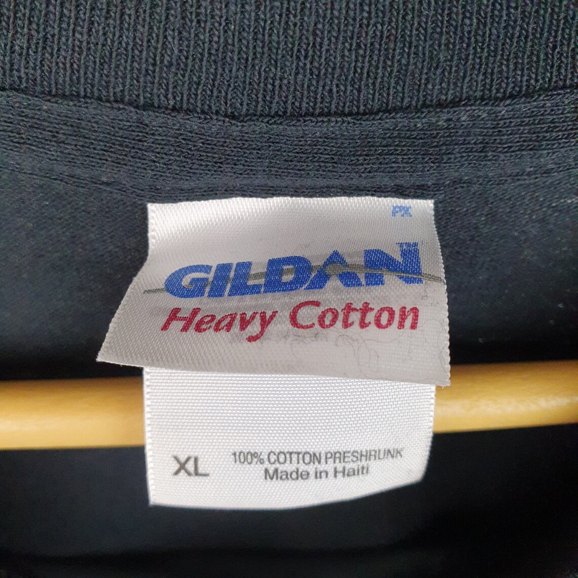 gildan tag vintage