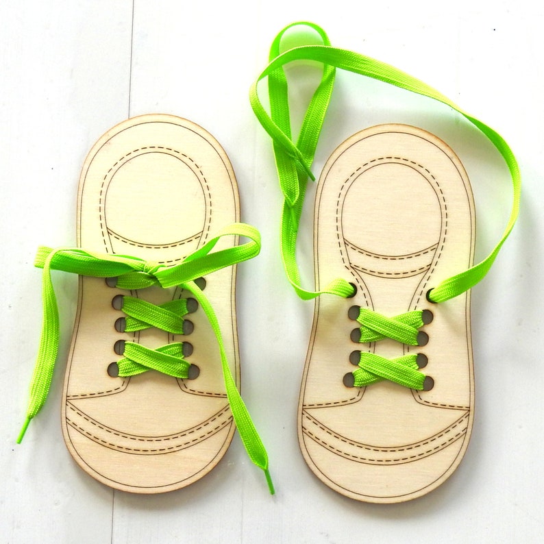 Jouet Lacet Chaussure En Bois – Apprentissage Du Lacer, Coordination Œil-Main, Activité Éducative Dès 3-6 Ans – Modèle 18x7 Cm Ou 15x8 Cm