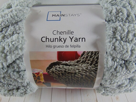 1 Skein Mainstays Chenille Chunky Yarn, Light Pink, Lot 19H, 8oz/226.8g,  31.7y/29m, Polyester, Super Bulky 6 