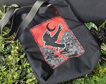 TOTE BAG : The Crow Tarot Card Bag with Vegan Leather Straps and Magnetic Closure